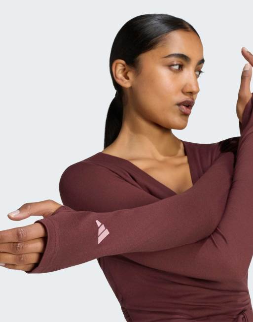 adidas performance top kopertowy do baletu z 3 paskami w kolorze aurora ruby, 3 z 4