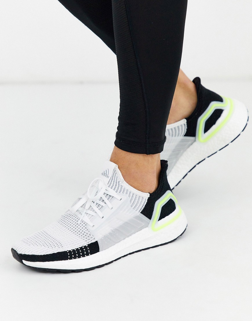 Adidas Performance – UltraBOOST 19 – Vita sneakers