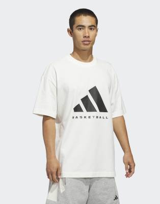 adidas performance - Unisex - adidas Basketball - T-Shirt in Wollweiß/Schwarz
