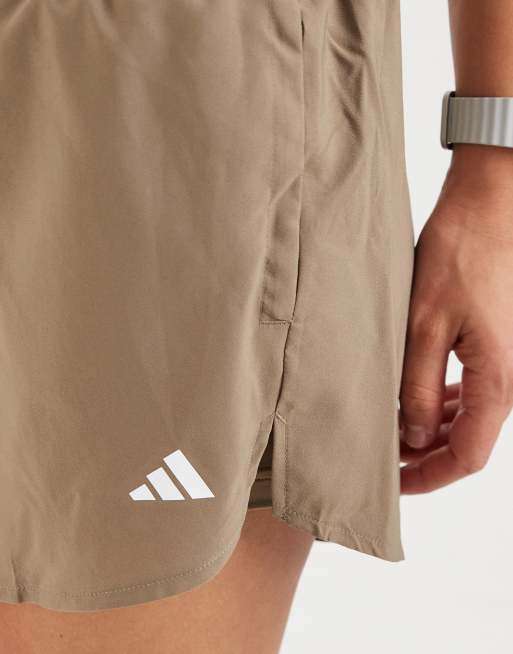 adidas Performance – Workout Essentials – 2-in-1-Shorts in Khaki-Six, 5 von 5