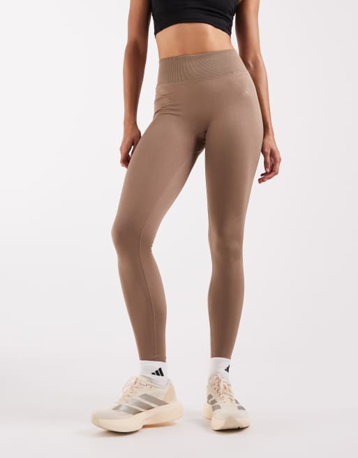 adidas performance - Workout Essentials - Gebreide 7/8 legging van kreukelstof in krijtbruin, 2 van 5
