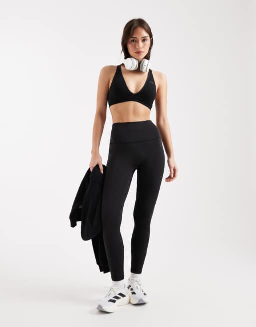 adidas Performance – Workout Essentials – Gestrickter BH in Schwarz mit leichter Stützfunktion, 4 von 4