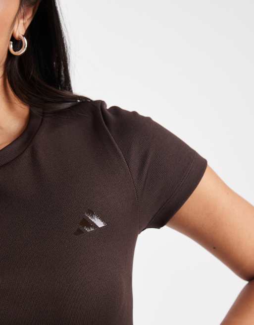 adidas Performance – Workout Essentials – Krótki dzianinowy T-shirt w kolorze kawowym, 3 z 4