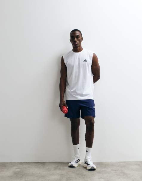 adidas Performance - Workout Essentials - Mørkeblå basisshorts i vævet materiale - view 1