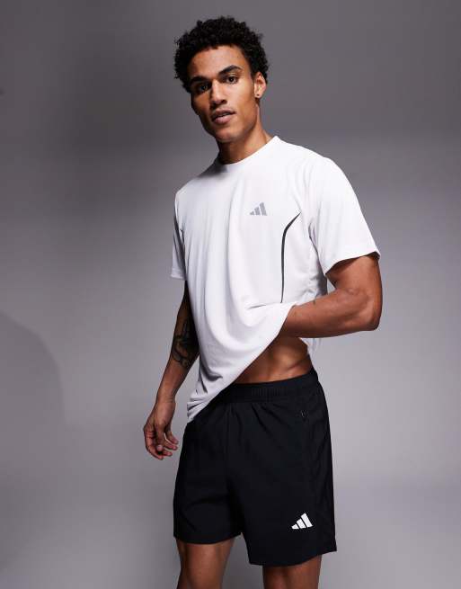 adidas Performance - Workout Essentials - Sorte basisshorts i vævet materiale