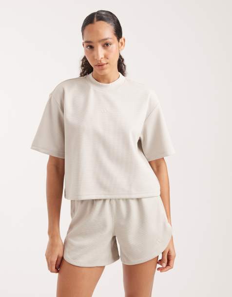 adidas Performance - Yoga Motion - T-shirt in piqué beige - view 1