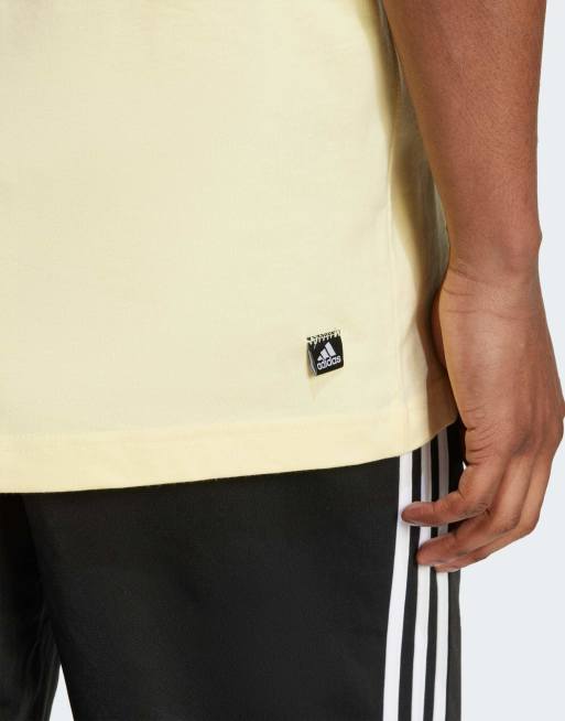 adidas - Remoji - T-shirt imprimé avec poche - Jaune pâle, 2 de 4