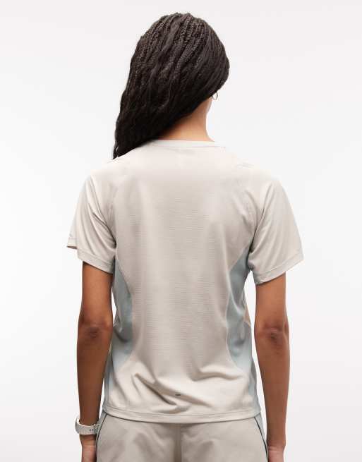 adidas Running ADI365 t-shirt in stone, 4 of 4