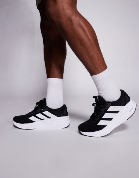 adidas Running Adistar 4 trainers in black and white - view 1