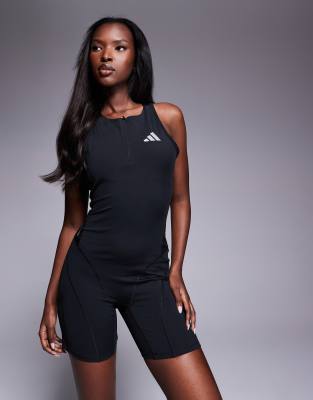 adidas Running - Adizero All In One - T-Shirt in Schwarz