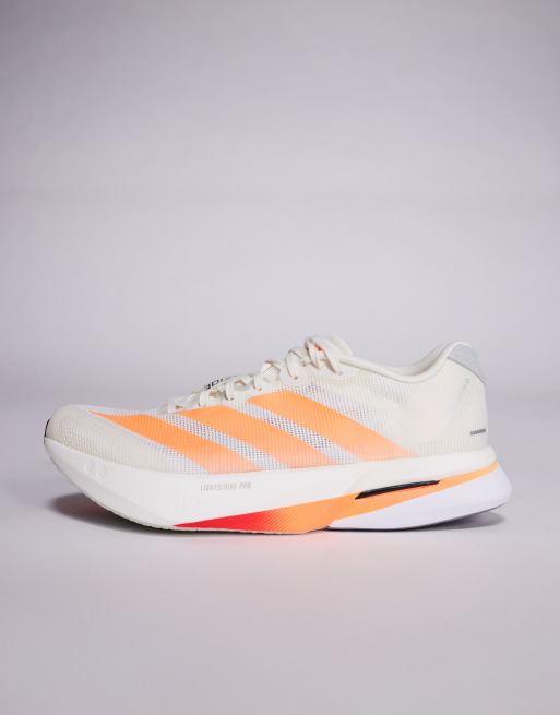 adidas – Running – Boston 13 – Orange och vita löparskor, 2 av 5