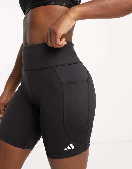 adidas - Running - Daily Run - Leggingshort in zwart