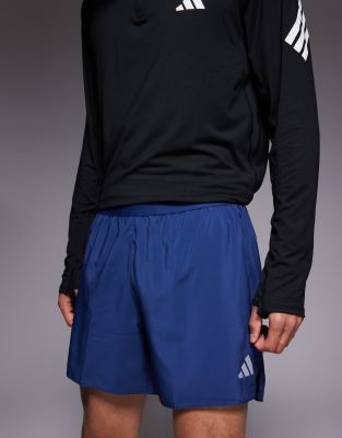 Running - Essential - Shorts in Marineblau Marineblau M