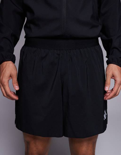 adidas Running – Essentials – 2-in-1-Shorts in Schwarz, 2 von 5