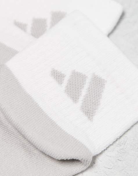 adidas Running Essentials pack de 3 calcetines tobilleros en blanco y gris