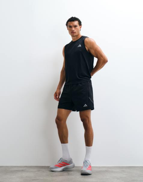 adidas Running Essentials träningslinne i svart - view 1