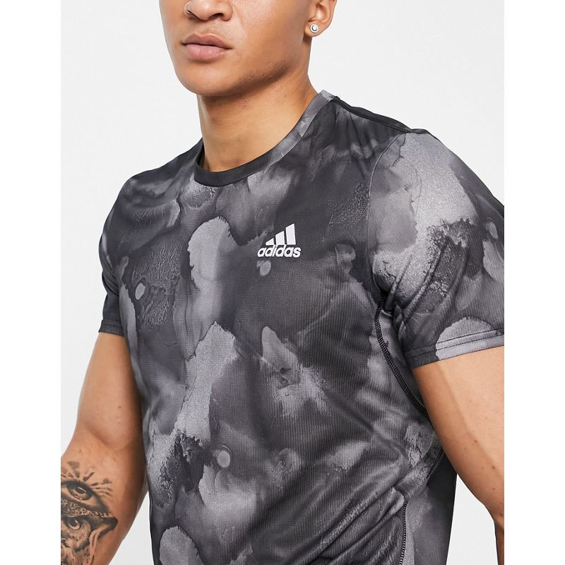 Activewear NWBTc adidas - Running Fast - T-shirt con stampa nera