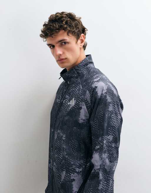 adidas Running graphic jacket in black and grey, 5 of 5