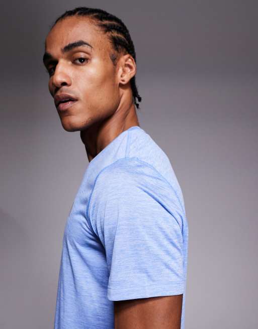 adidas Running Own The Run t-shirt med poplogga i blått, 4 av 5