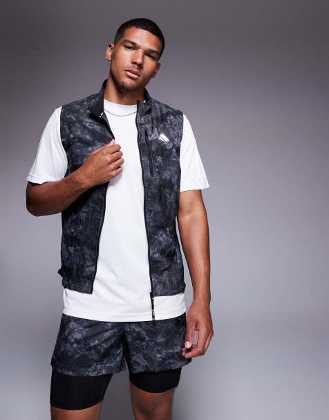 adidas Running - Own The Run - Vest med gråt/sort print - view 1