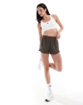 [adidas performance] adidas Running Pacer 5 inch woven shorts in olive green XL MGREEN