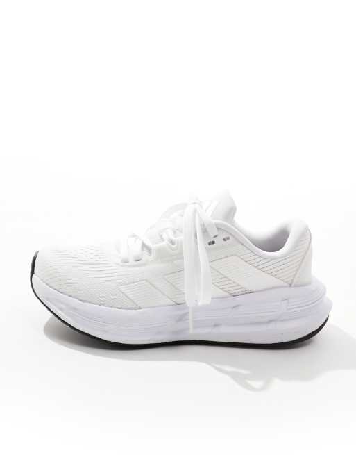 adidas Running – Questar 3 – Laufschuhe in Weiß, 2 von 5