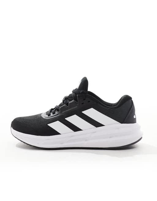 adidas Running Questar 3 Sneaker in Schwarz