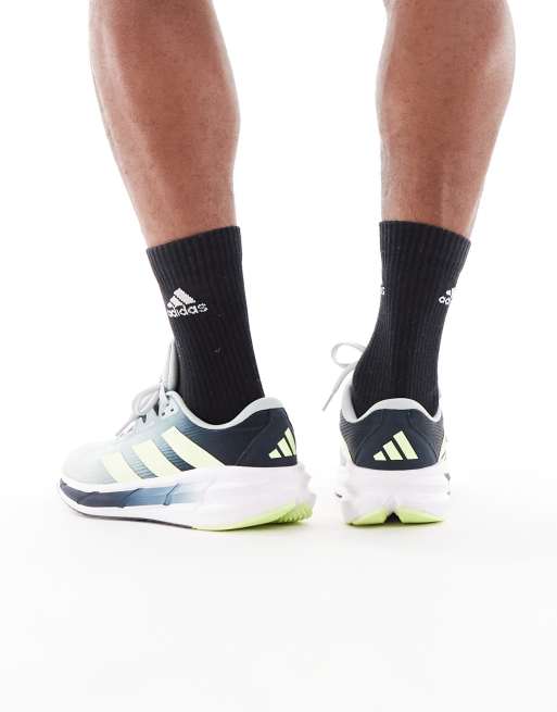 adidas Running - Questar 3 - Sneakers i grå/gul, 5 af 5
