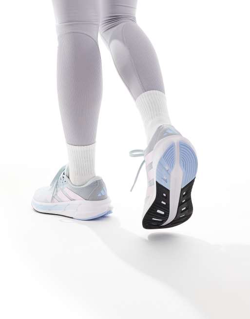 adidas Running Questar 3 trainers in blue and pink, 4 of 5