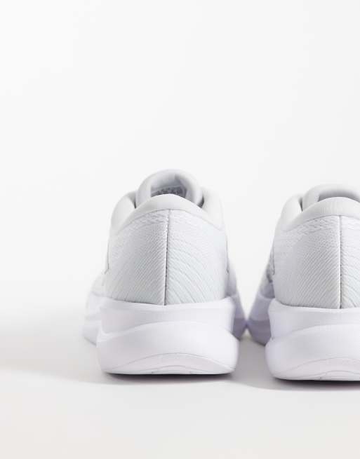 adidas Running Run Falcon 6 Sneaker in Weiß und Schwarz, 2 von 5