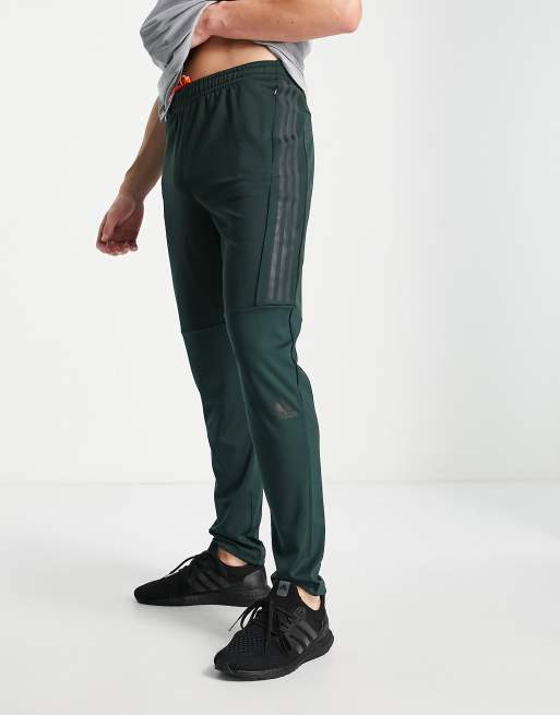 adidas Running – Run Icons – Laufjogginghose in Grün 