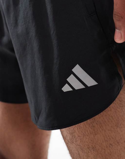 adidas Running Run It Shorts in Schwarz