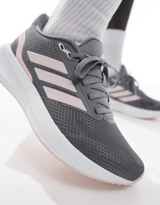 adidas Running – RunFalcon 5 – Grå och rosa träningsskor, 5 av 5