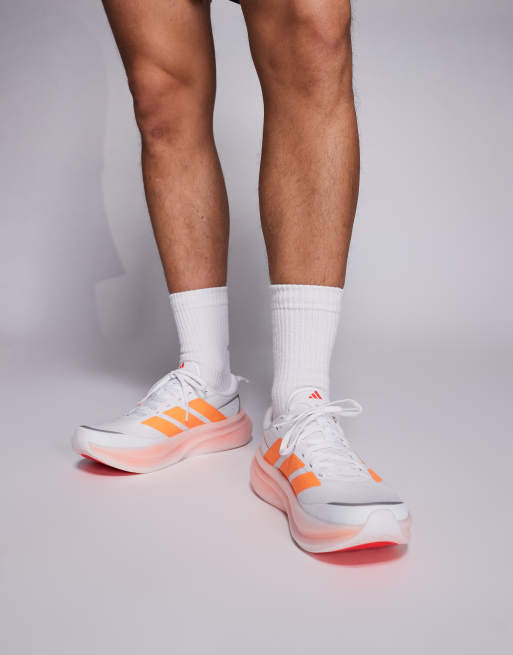 adidas Running – Supernova Glide – Sneaker in Weiß und Orange, 4 von 5