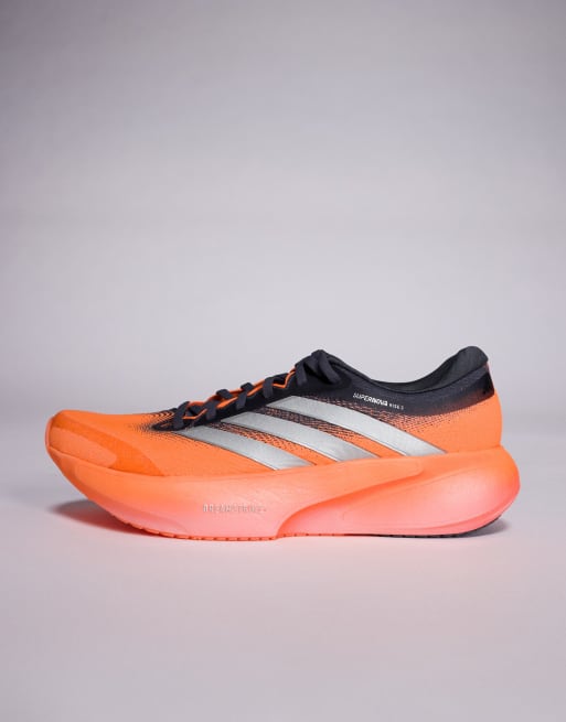 adidas Running – Supernova Rise 3 – Lauf-Sneaker in Schwarz, Orange und Silber, 2 von 5