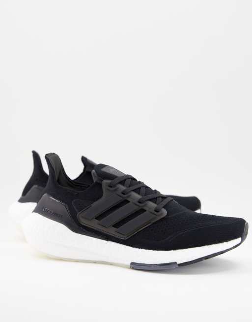 Adidas ultra boost nere strisce bianche online