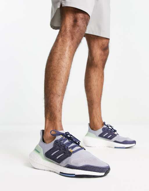 adidas Running Ultraboost 22 trainers in grey