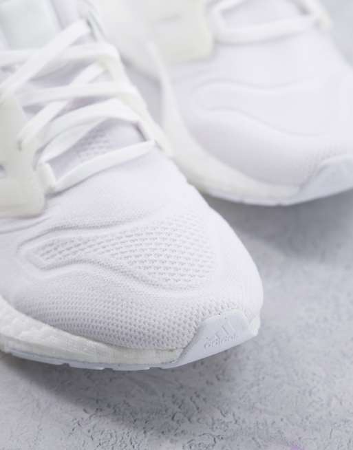 adidas Running Ultraboost 22 trainers in white ASOS