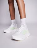 [adidas performance] adidas Running Ultraboost 5 in white and green 36 ftwr white/semi green
