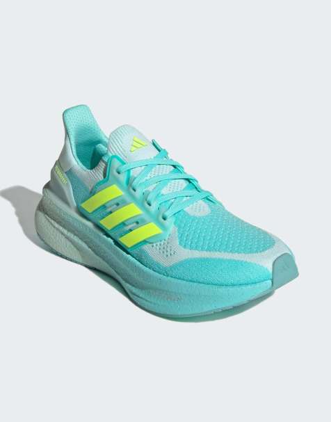 adidas Running - Ultraboost 5 - Vandfarvede/gule sko - view 1