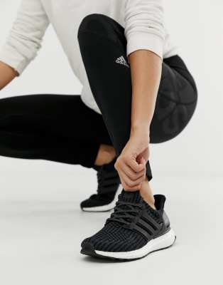 black ultraboost outfit