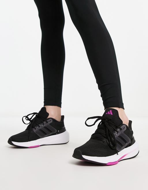adidas Running Ultrabounce Sneakers nere e bianche ASOS
