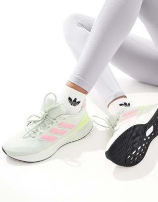 adidas Running - Ultrarun 5 - Sneakers i salviegrøn/lyserød - view 1