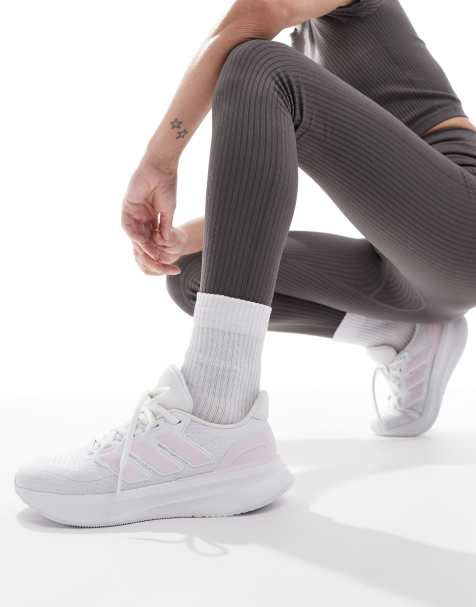 adidas Running – Ultrarun 5 – Vita och rosa träningsskor - view 1