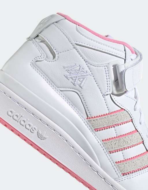 adidas Skateboarding Forum 84 Mid ADV x Lil Dre trainers in white and pink, 4 of 4