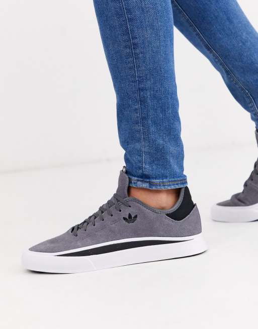 adidas Skateboarding Sabalo Baskets en daim Gris ASOS