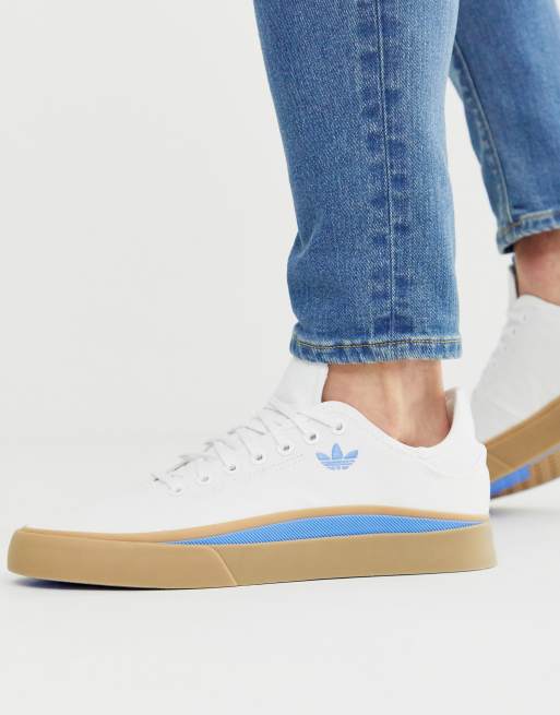 adidas Skateboarding trainers in white with gum | ASOS