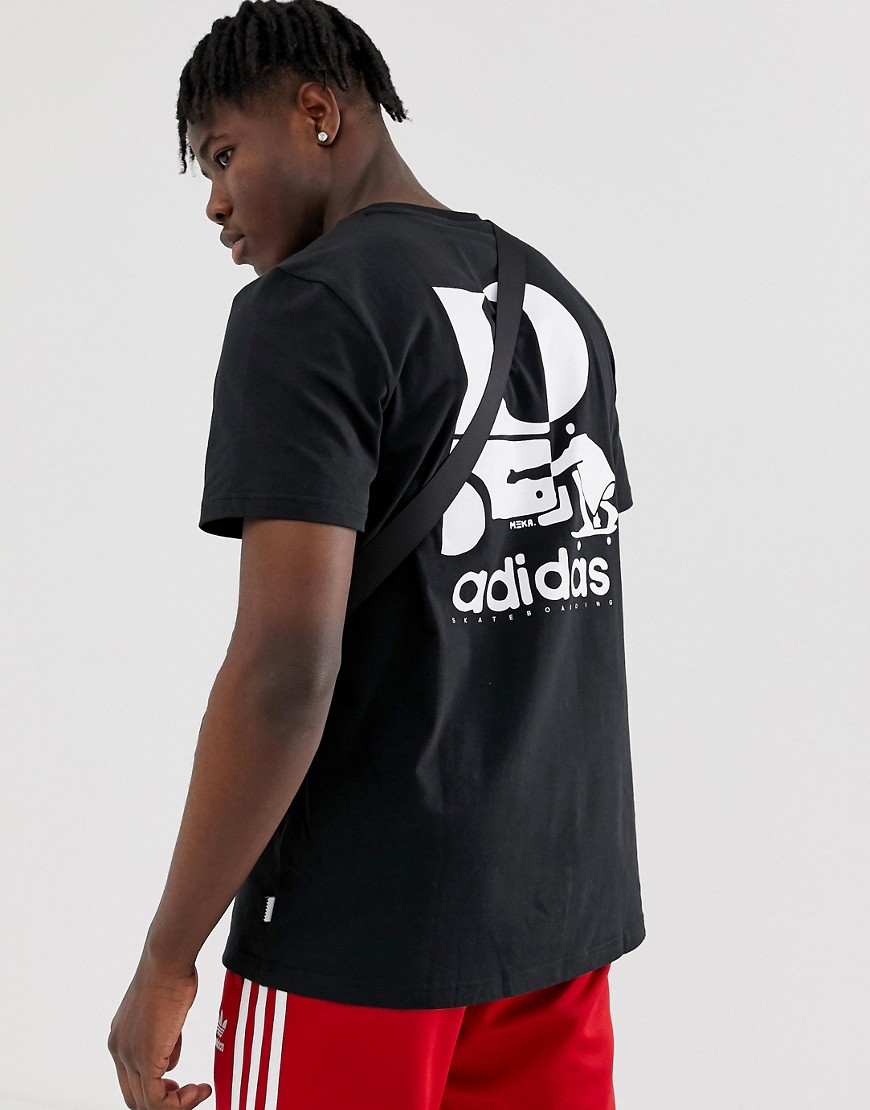 Adidas Skateboarding - T-shirt nera con stampa di astronauta-Nero