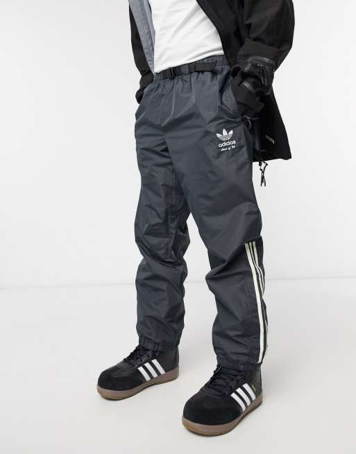 Pantalones de snowboard en negro de adidas Snowboarding