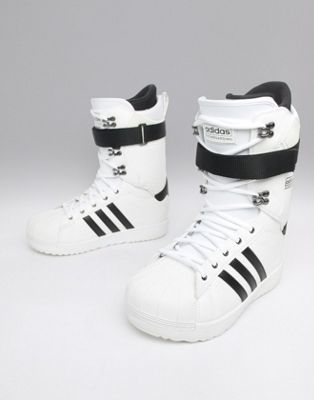 adidas Snowboarding Superstar ADV Snowboard Boots in White | ASOS